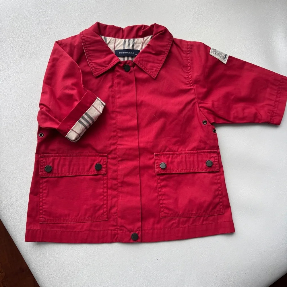 Vest jacket raincoat 3/6 months  Burberry red for boys and girls
